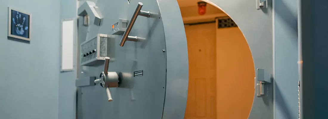 Vault and Safe locksmith services in Edgewater, FL